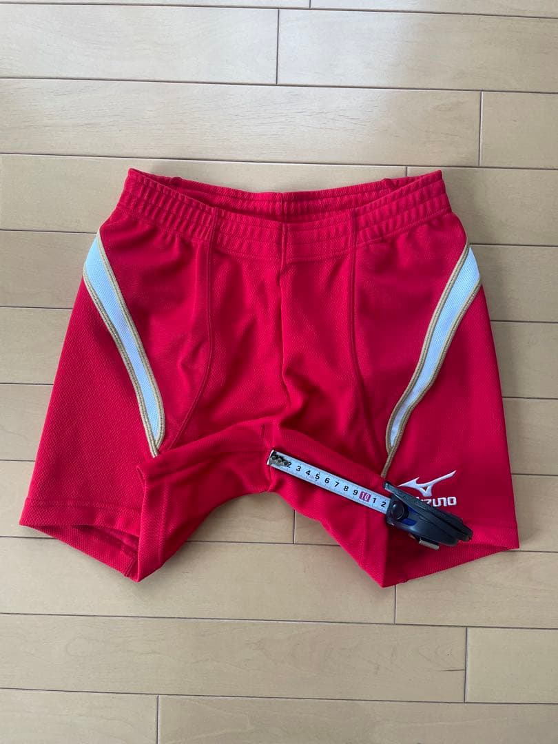 タグ付未使用品　ミズノ　Mizuno バレーボール パンツ 練習着　赤　XO