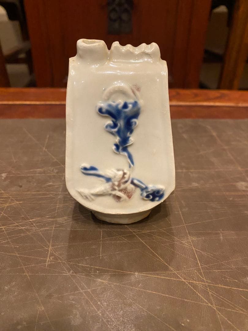 染付水滴・筆置き一体型　鑑賞台付　　一輪挿し　茶器小物　ヴィンテージ　　レア