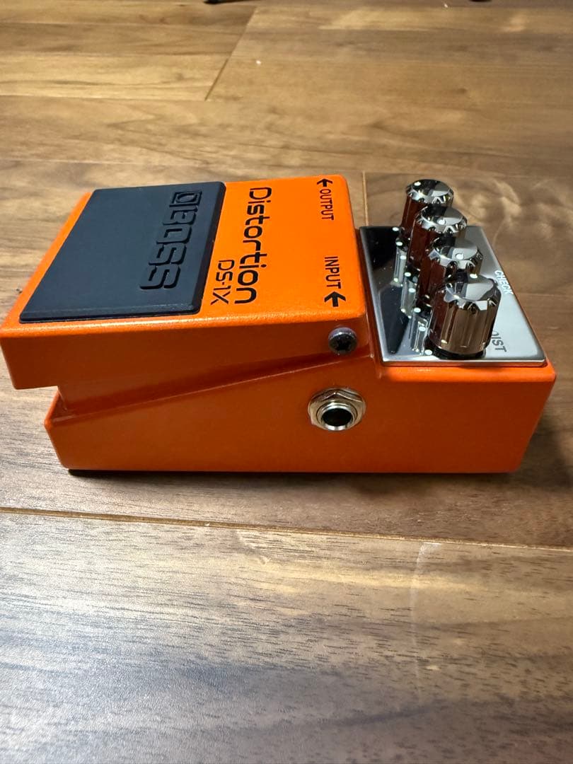 BOSS DS-1X ディストーション 箱、説明書など付属 ギター エフェクター