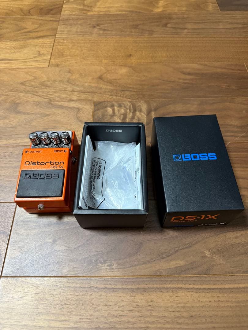 BOSS DS-1X ディストーション 箱、説明書など付属 ギター エフェクター