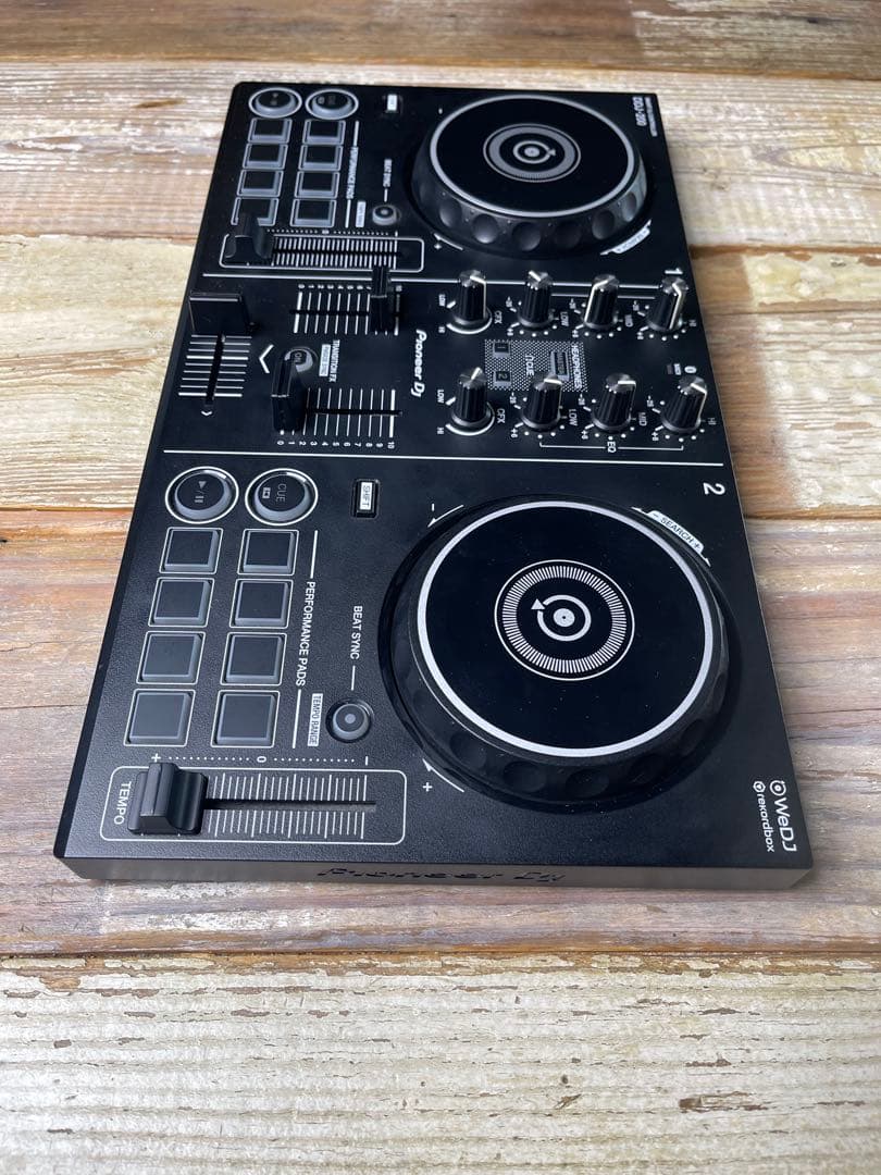 ボ*ん様 Pioneer DJ DDJ-200 スマートDJコントローラー【未使