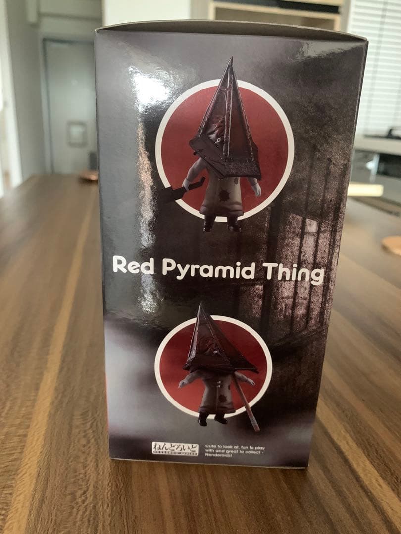 Red Pyramid Thing/レッドピラミッドシング