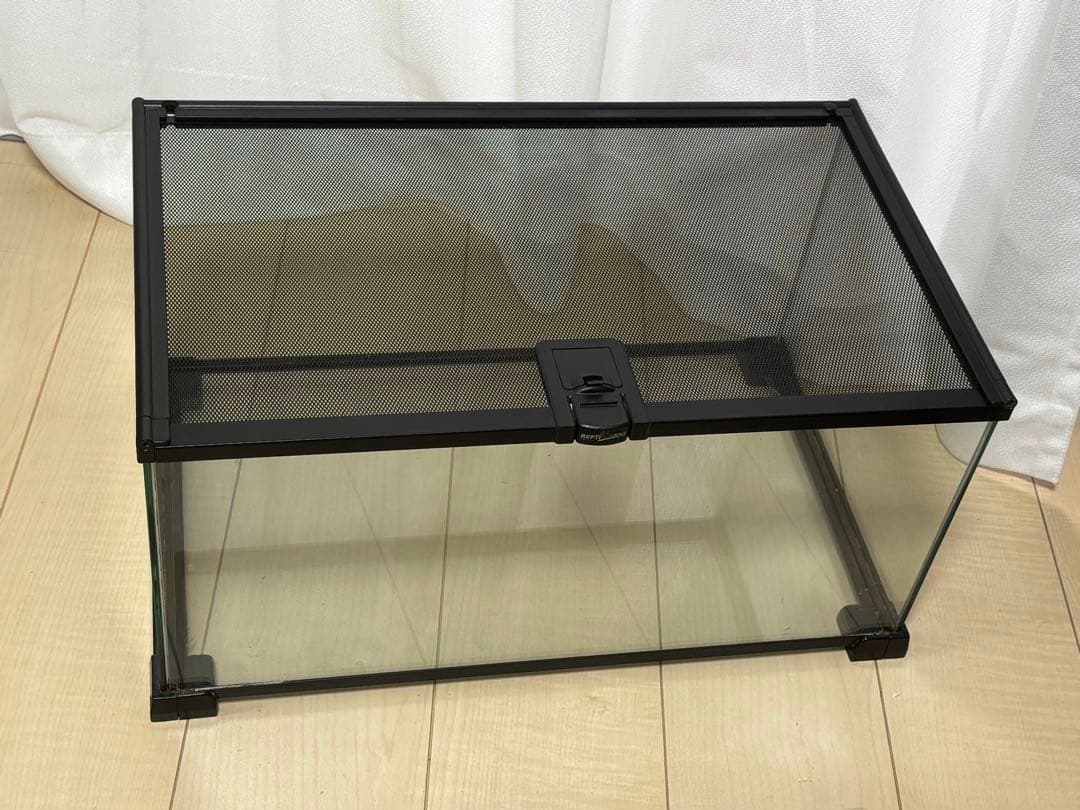 爬虫類　飼育ケージ　ガラス製