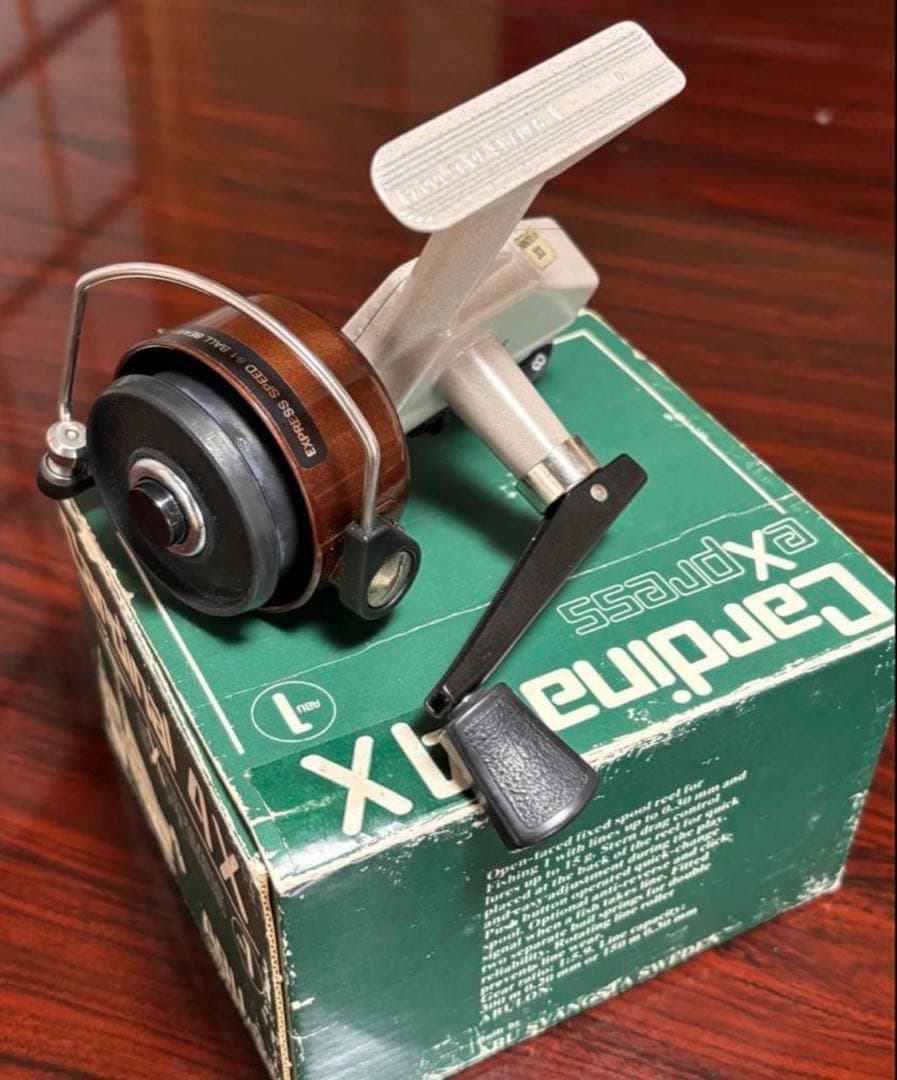 ABU Cardinal 4X express スペアアルミスプール付き