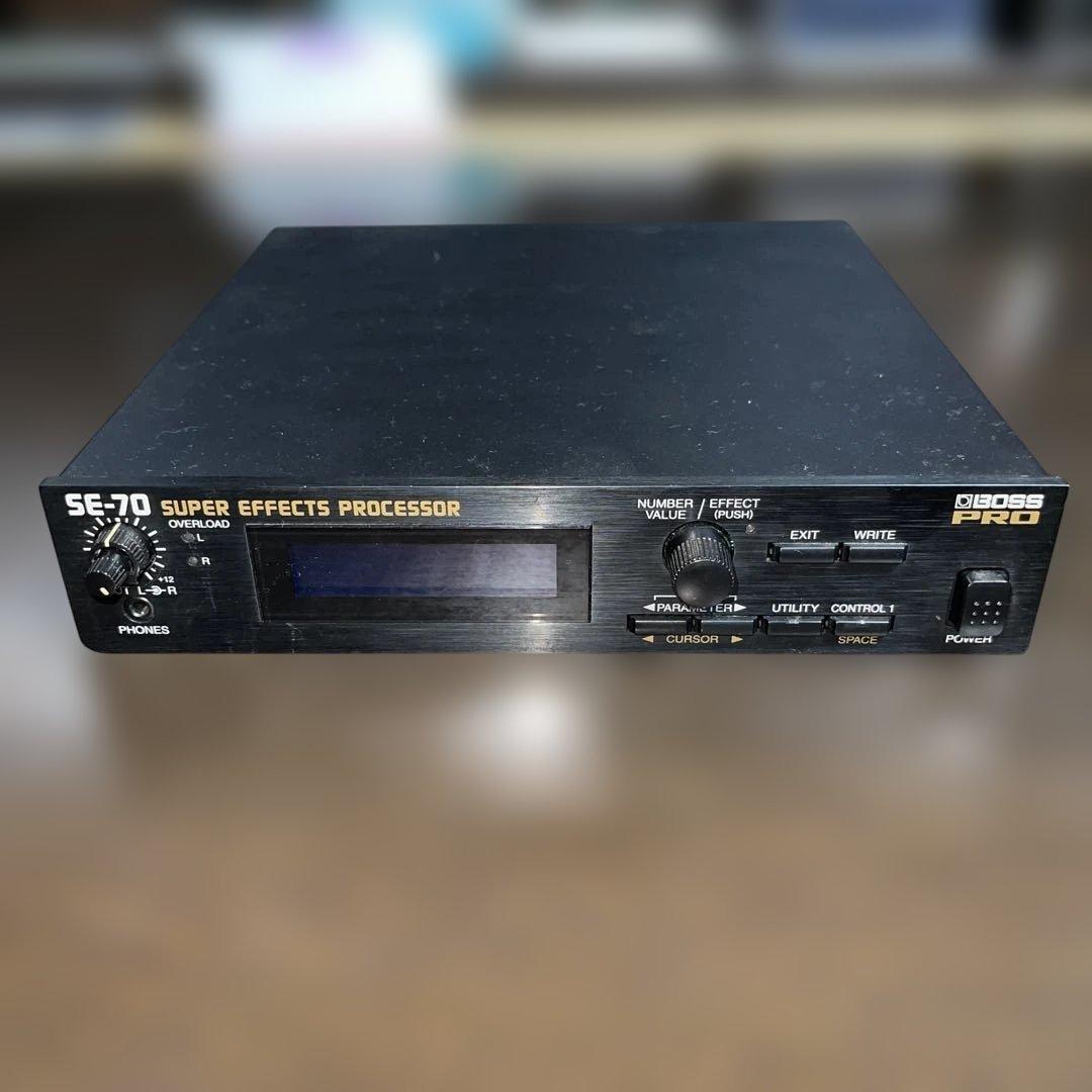 BOSS SE-70 アダプター付属
