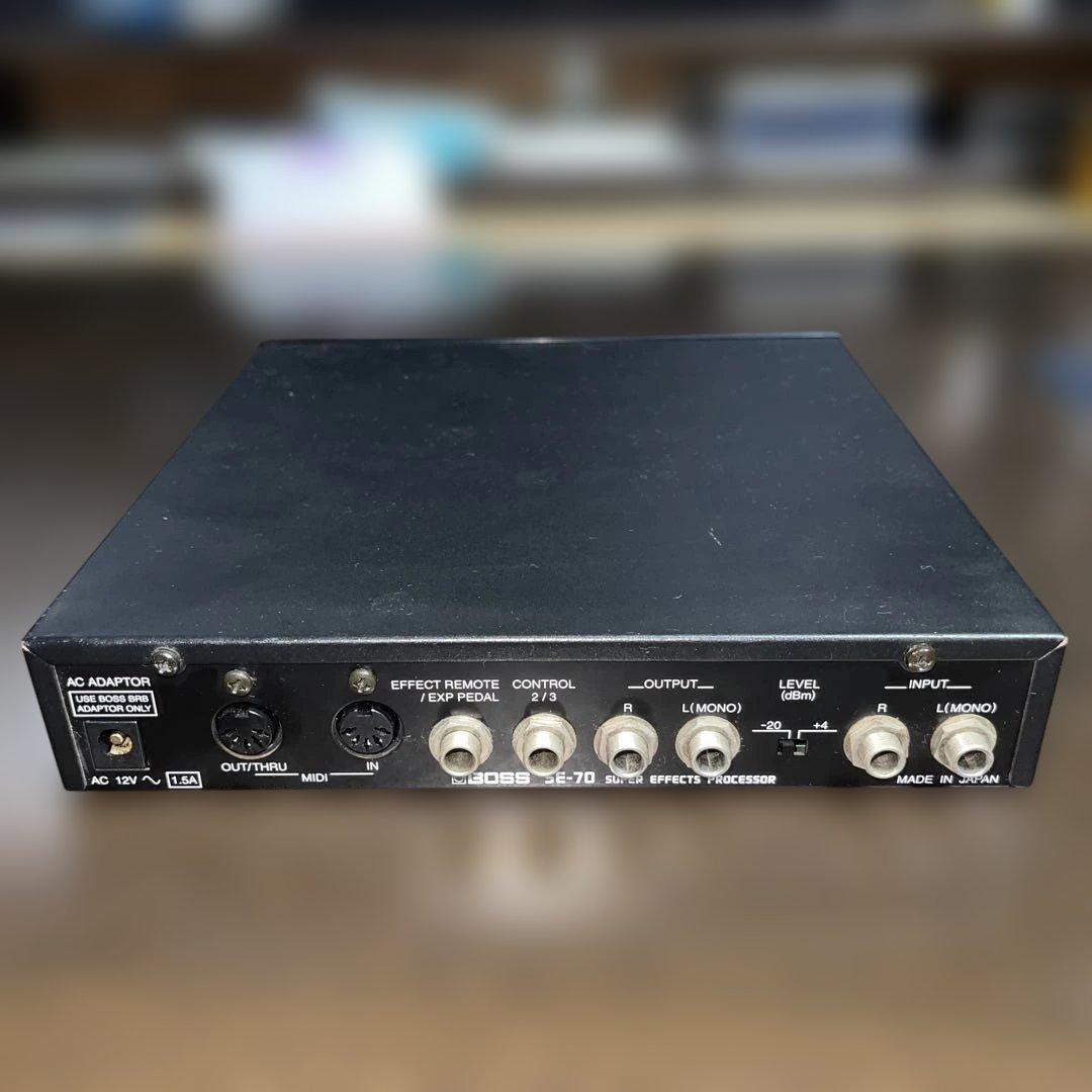 BOSS SE-70 アダプター付属