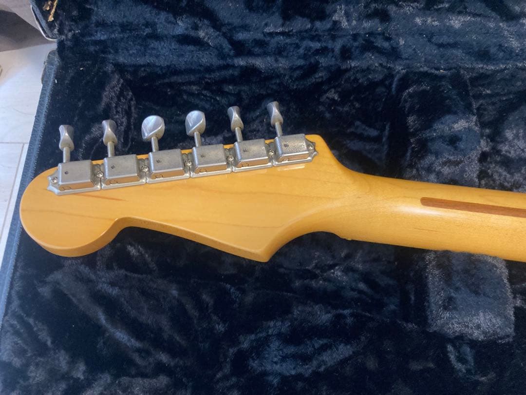 Fender Japan ST54/VSP ラッカー塗装　最上位グレードモデル