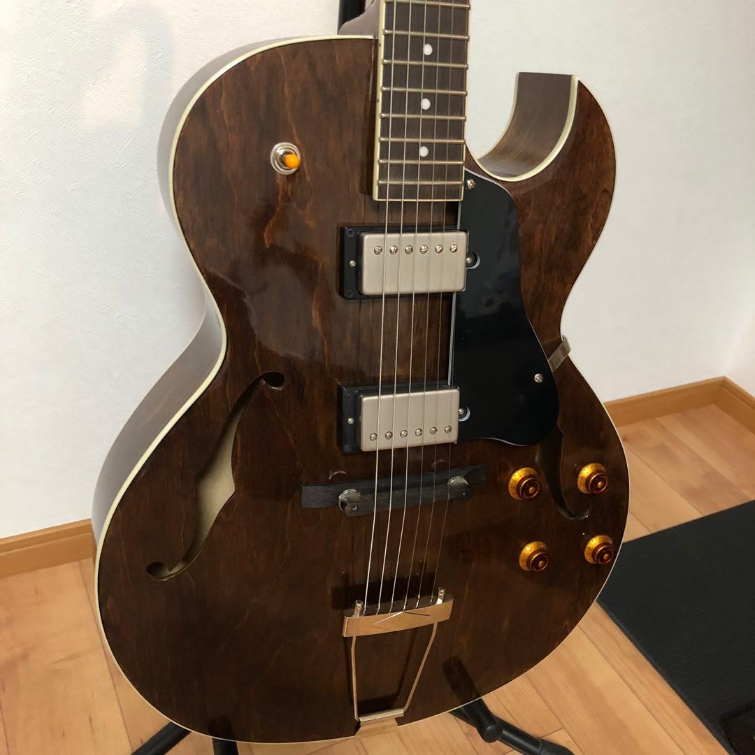 Seventy Seven エレキギター ブラウン　フルアコ