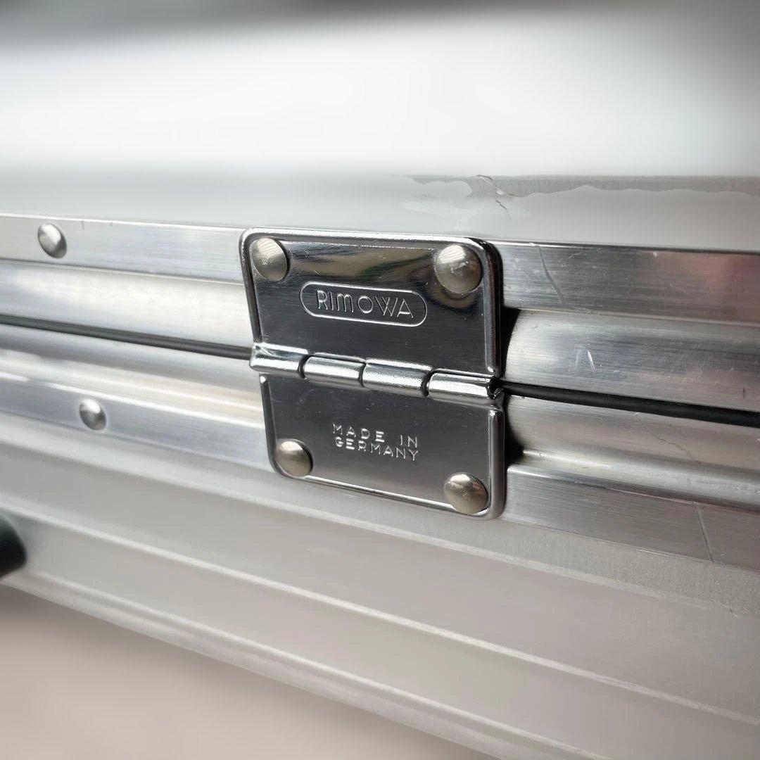 リモワ✨919.52『Lufthansa』廃盤 2輪 キャビン・トロリー 35L