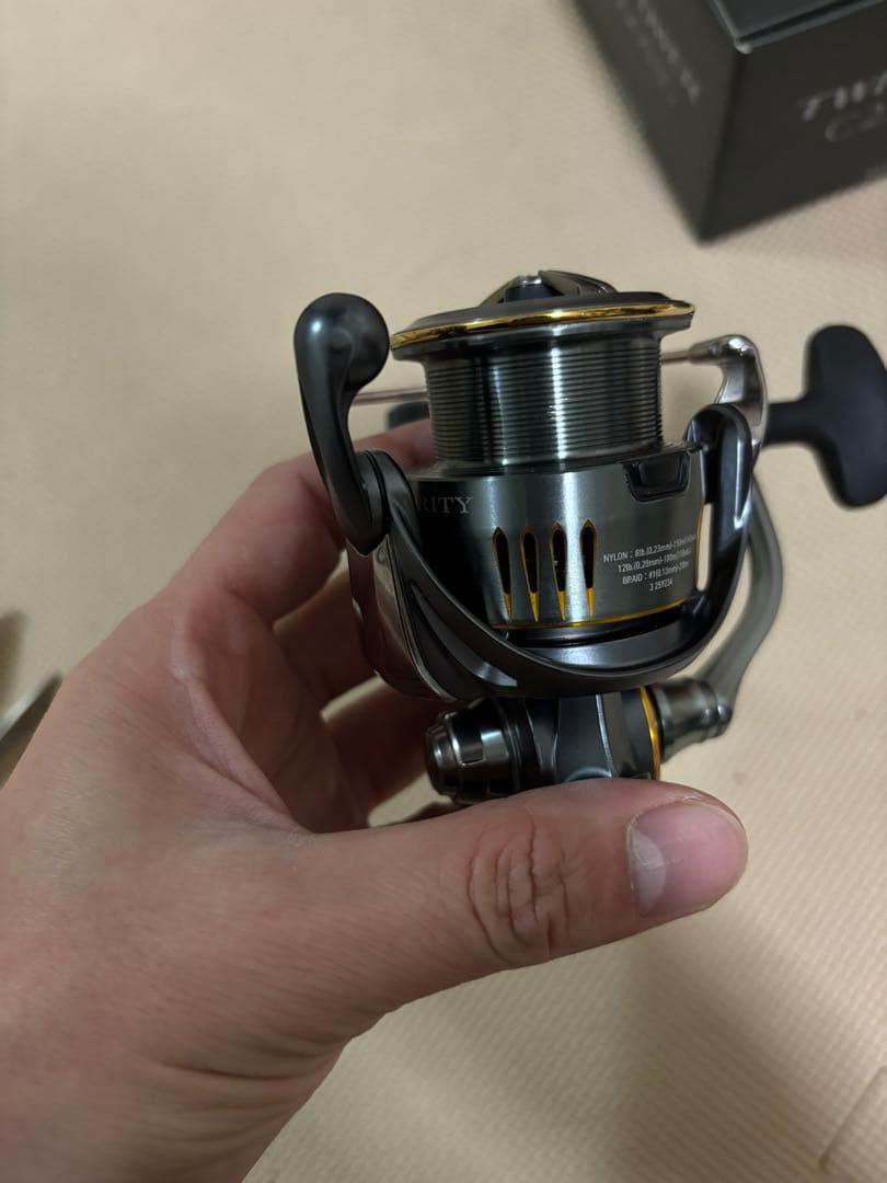 DAIWAairity pclt3000xh スピニングリール ブラックゴールド