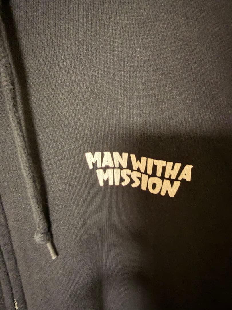 MAN WITH A MISSION 限定版フーディ