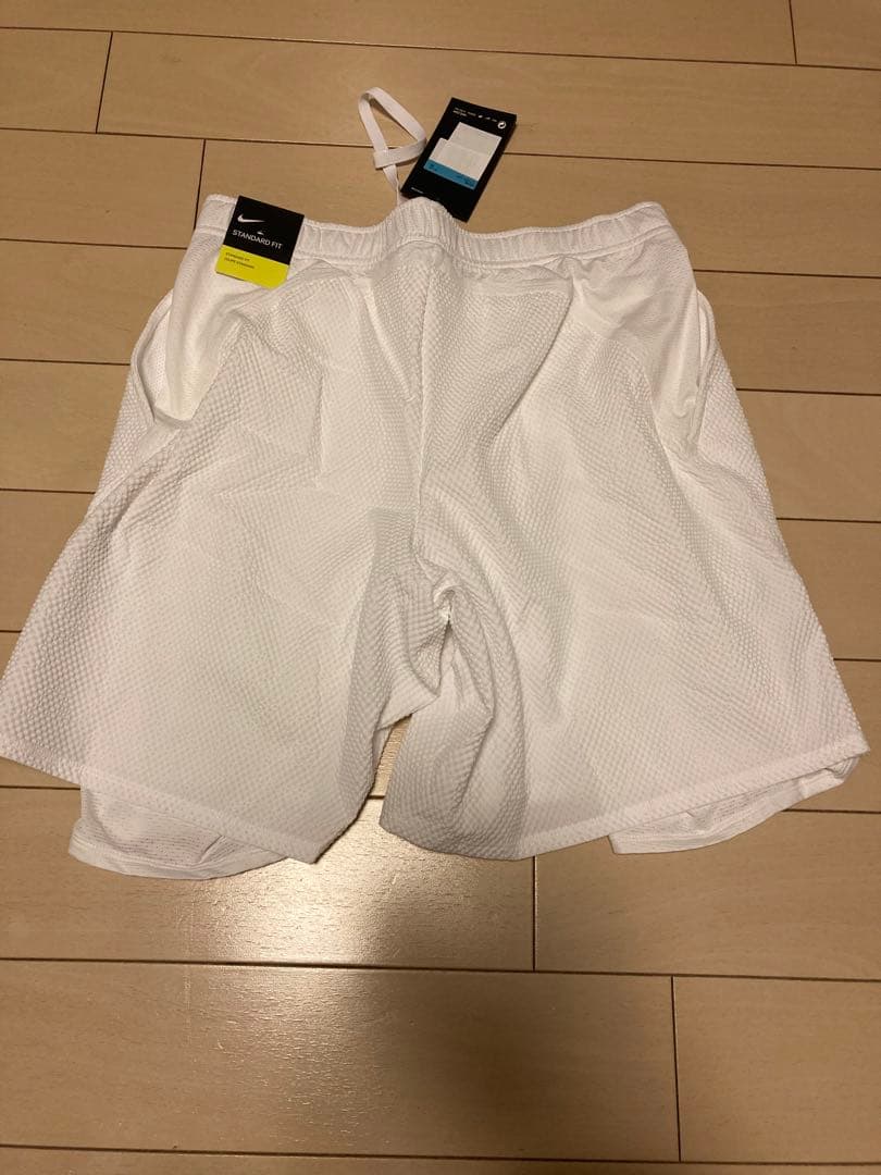 ナイキ　ウィンブルドン　テニスウェア