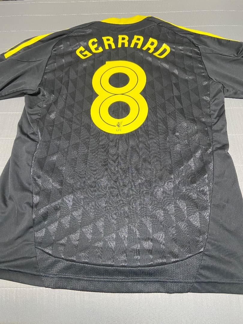 ジェラード　リヴァプール　ユニフォーム