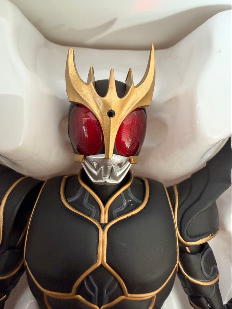 【訳あり品】真骨彫製法 仮面ライダークウガ アルティメットフォーム