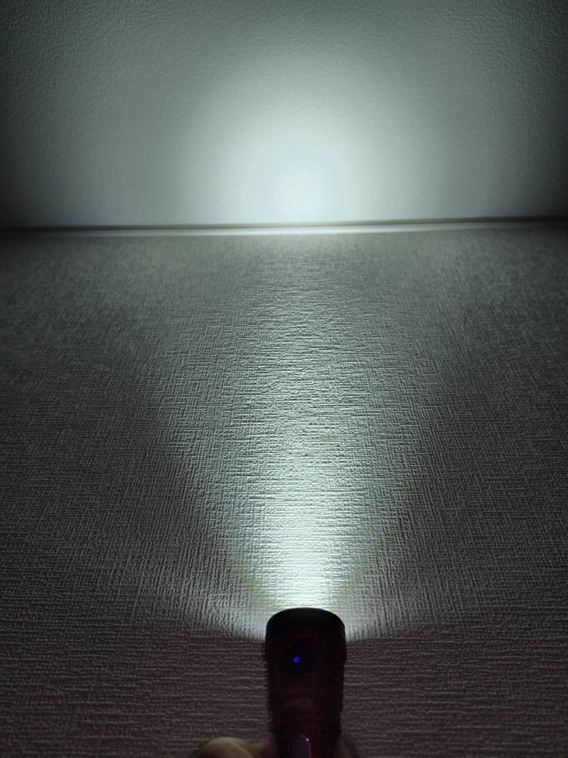 ライト・ランタン Fireflies e04 surge sft42r 7500lm 520m