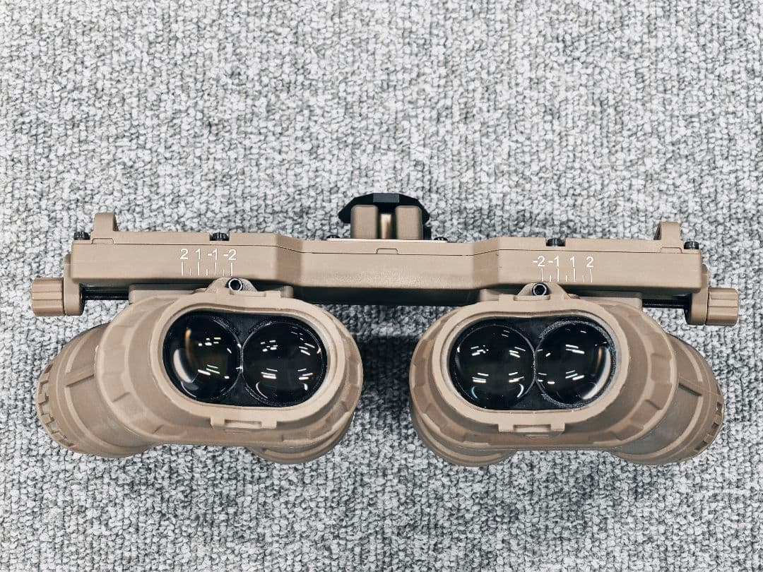 四眼デジタルナイトビジョン