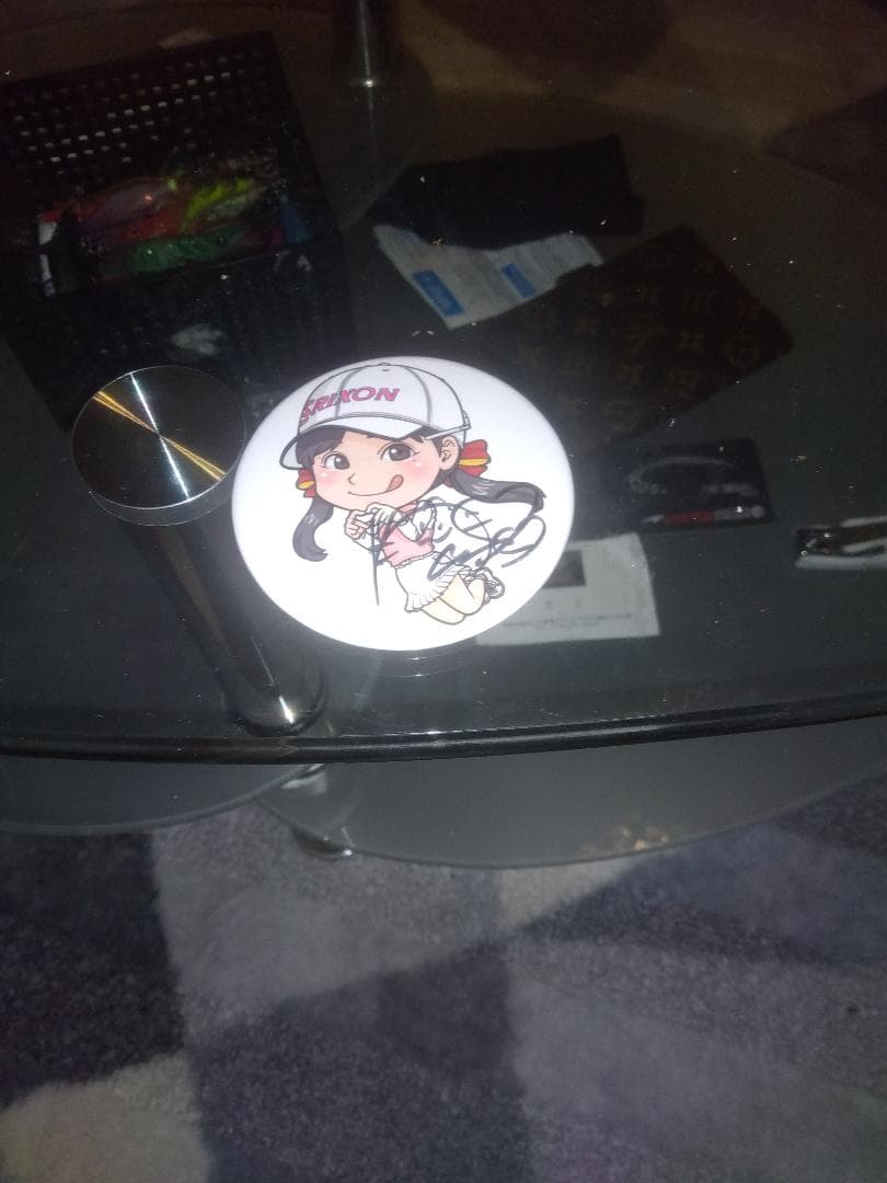 菅沼奈々選手直筆サイン入缶バッチ