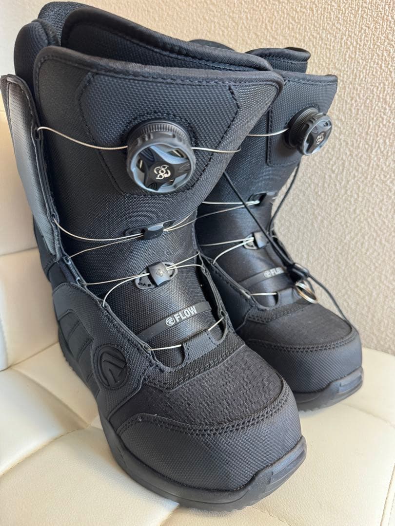 美品3回使用　26.0cm FLOW スノーボードブーツ ブラック 男性VEGA