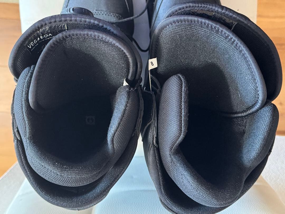 美品3回使用　26.0cm FLOW スノーボードブーツ ブラック 男性VEGA