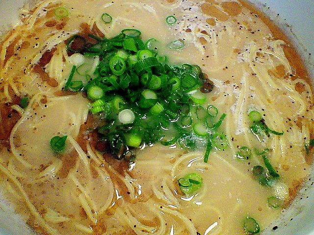 大特価￥19000 　1食分￥158　マルタイ熊本黒マー油とんこつラーメン