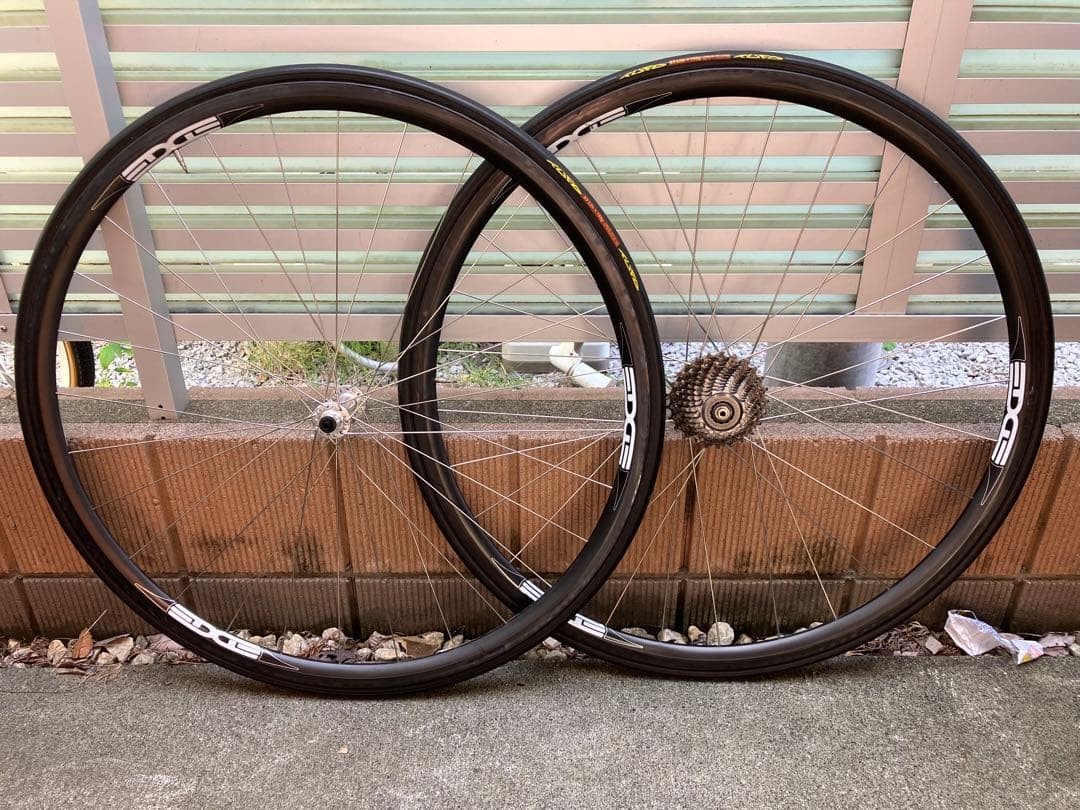 EDGE チューブラータイヤ 700C カンパカセットつき　中古