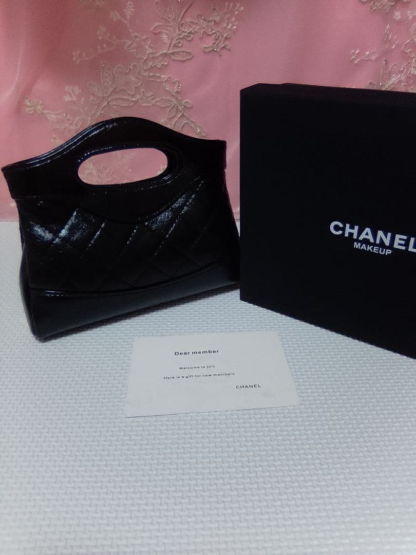 CHANEL ノベルティ ブラック キルティング ショルダーバッグ