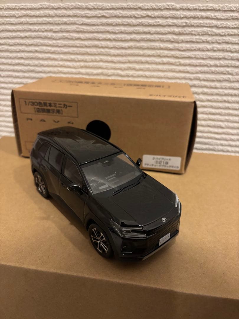 トヨタ 新型RAV4 ミニカー カラーサンプル アティチュードブラック【非売品】