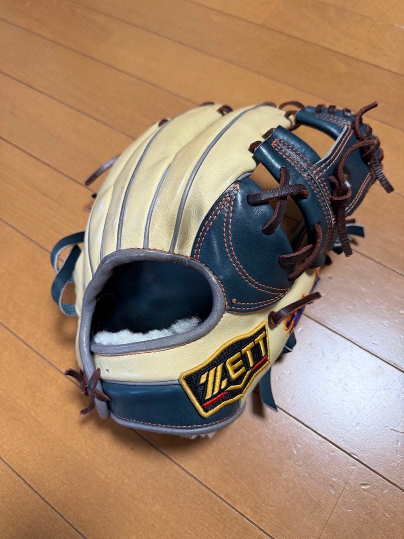 ZETT硬式用プロステイタス　内野オーダーグラブ右投げ