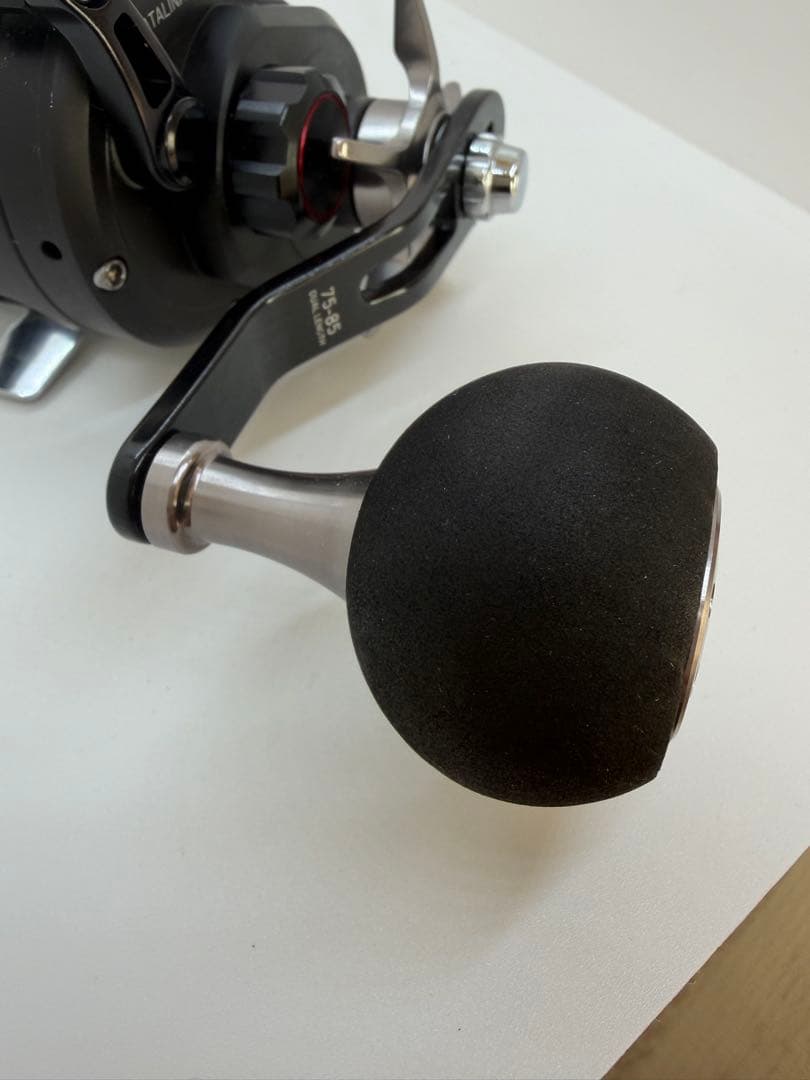 CATALINA 15H ベイトリール 中型 黒