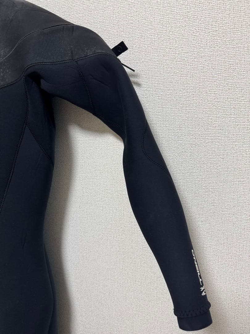 オニール　サーフィン　3mmスーツ