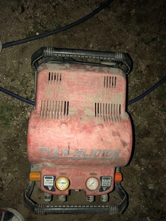 コンプレッサー