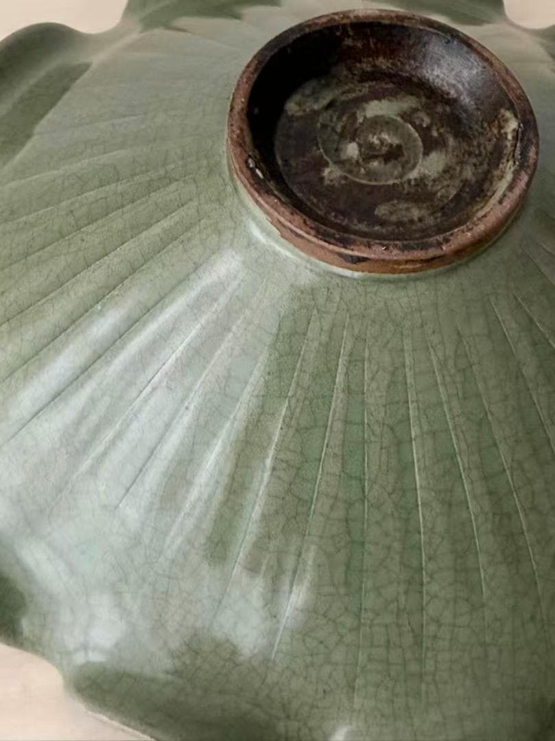 アンティーク 時代不明耀州窯刻花鉢陶磁器 中国 古玩