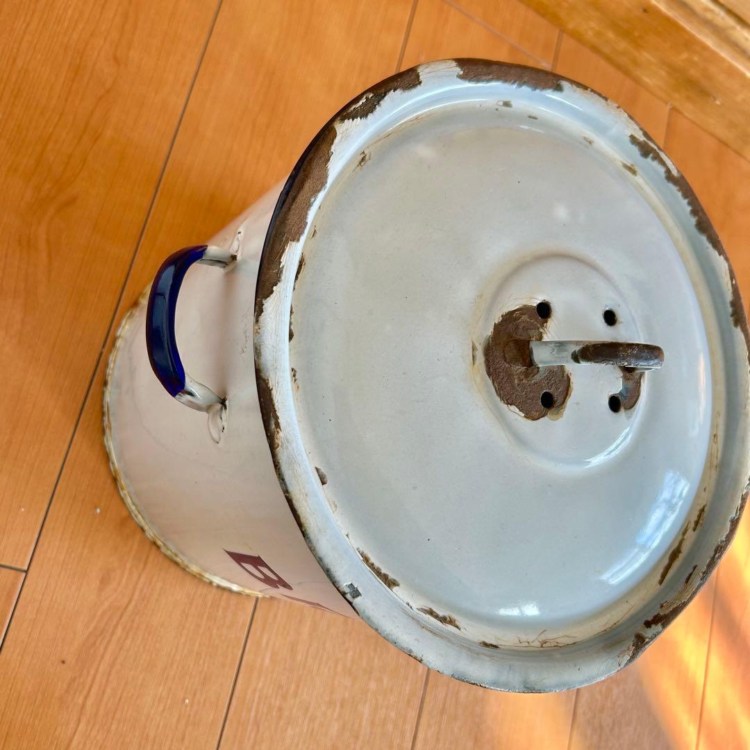 アンティーク ホーロー ブレッド缶 丸型　ホワイト イギリス レア