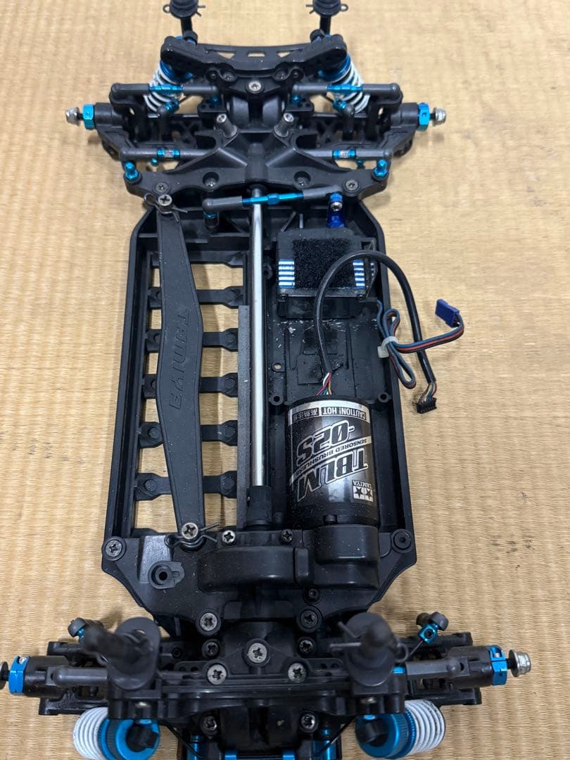 TAMIYA 旧車　シャーシ　当時物　ラジコン　車