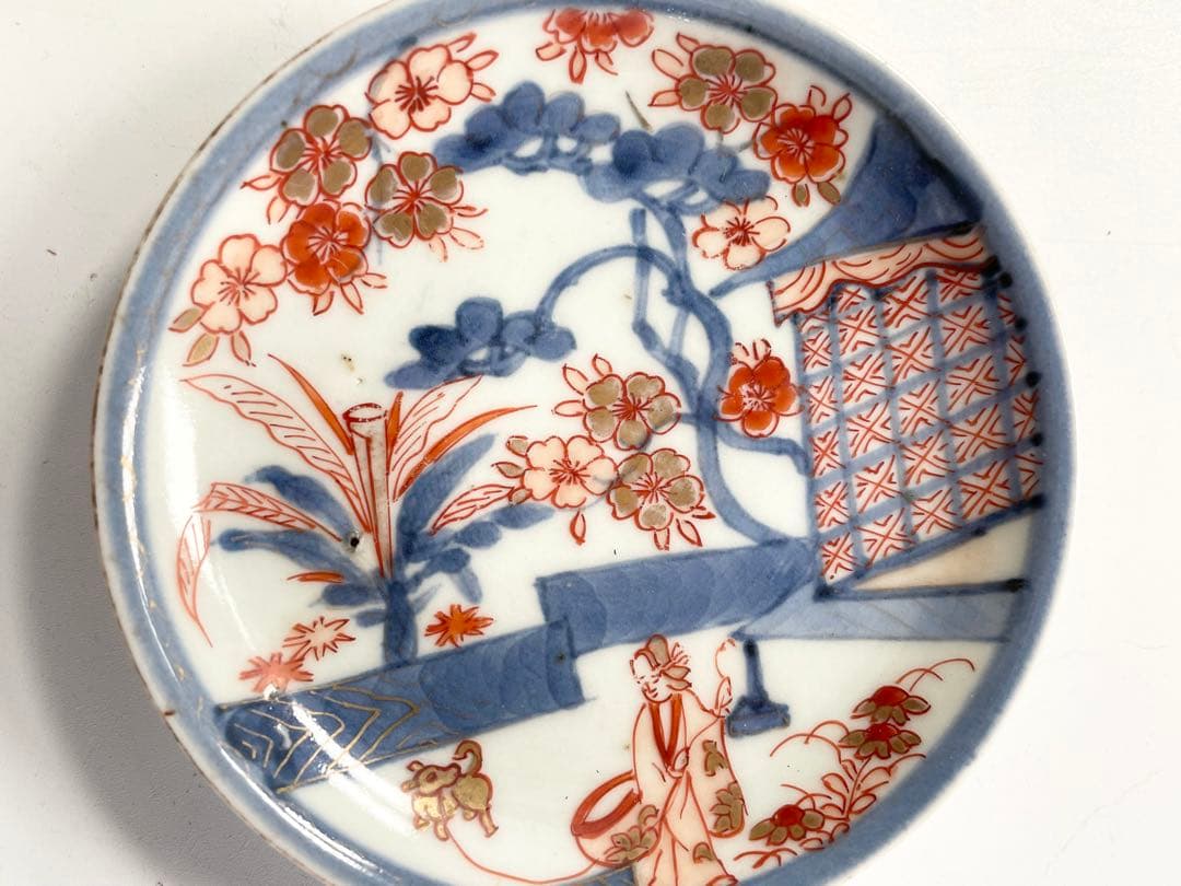 骨董　アンティーク　古伊万里　金襴手　色絵　金彩犬の散歩図　小皿　三寸皿　狗