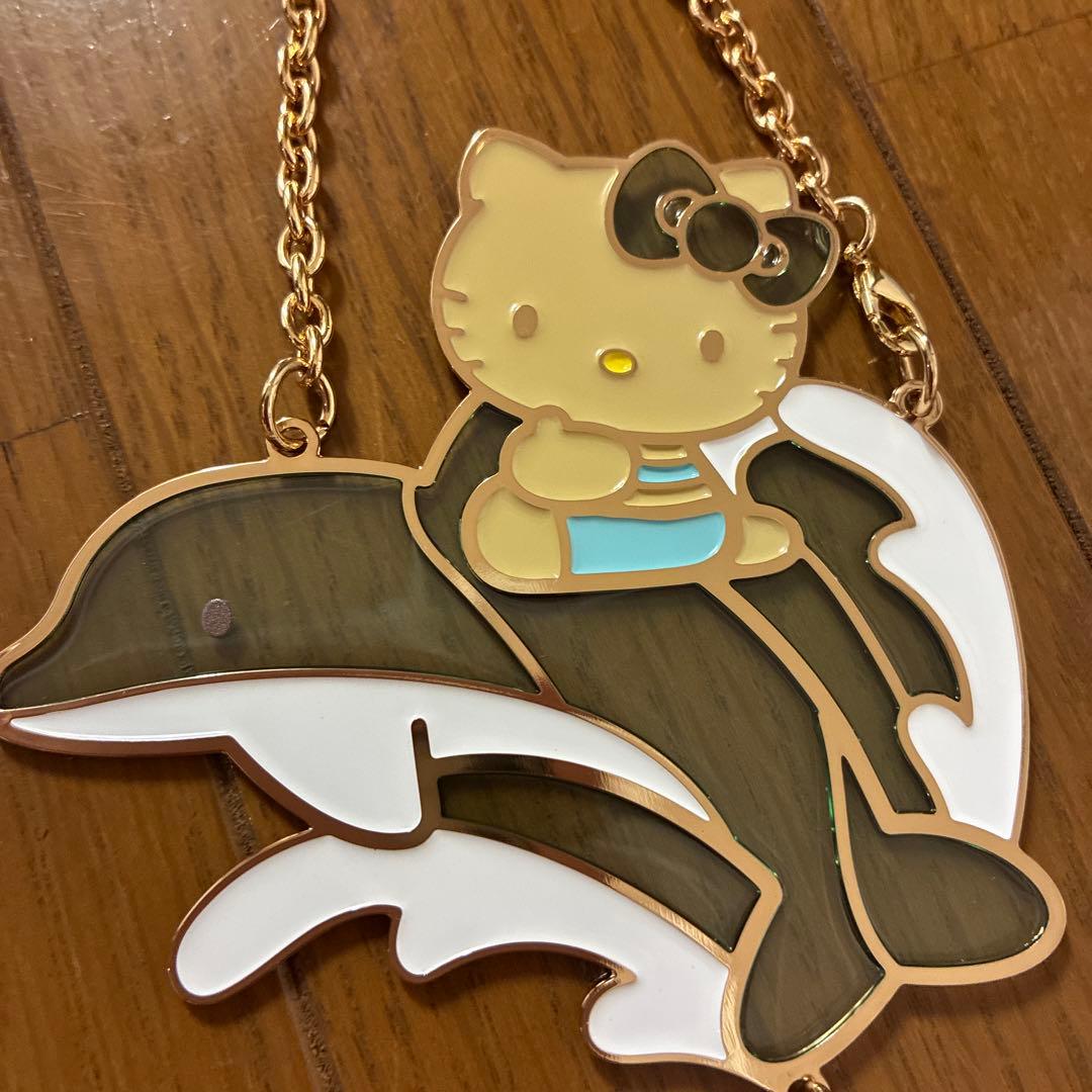 ハワイ　カハラホテル限定　日焼けキティ新品チャーム　オーナメント