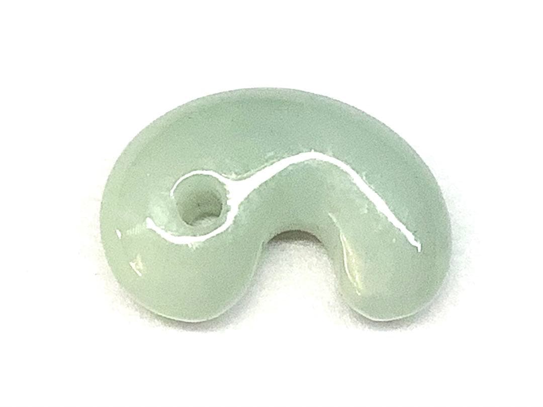 ✳摩訶不思議なお守り　糸魚川翡翠勾玉　極上高額材料使用　本物天然ひすいのお守り‼️