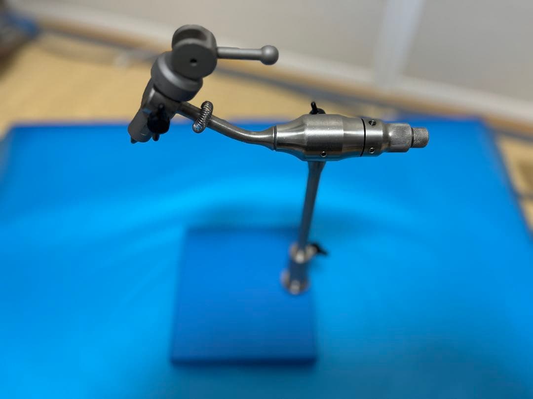 ATLAS VISE フライタイイング用バイス