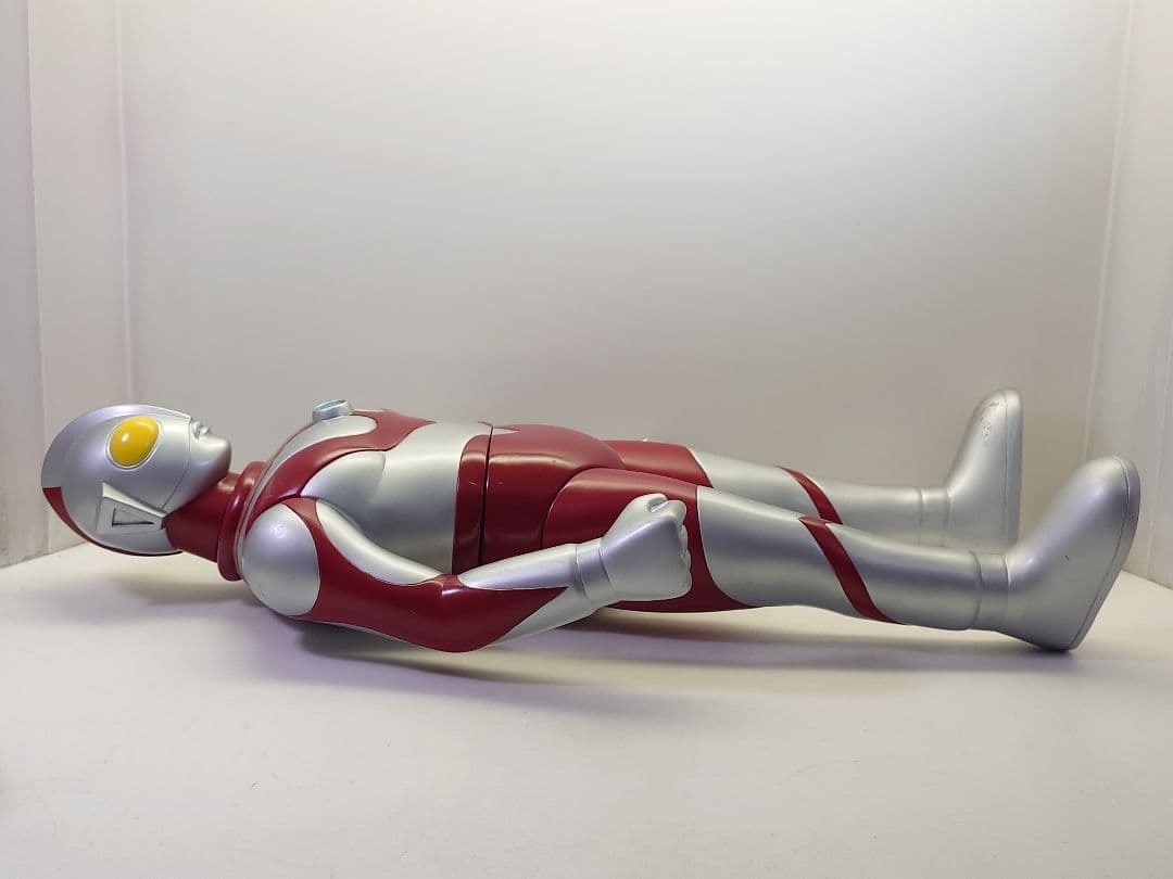 ART STOME 楳図かずお版 ウルトラマンソフビシリーズ レトロver. 青