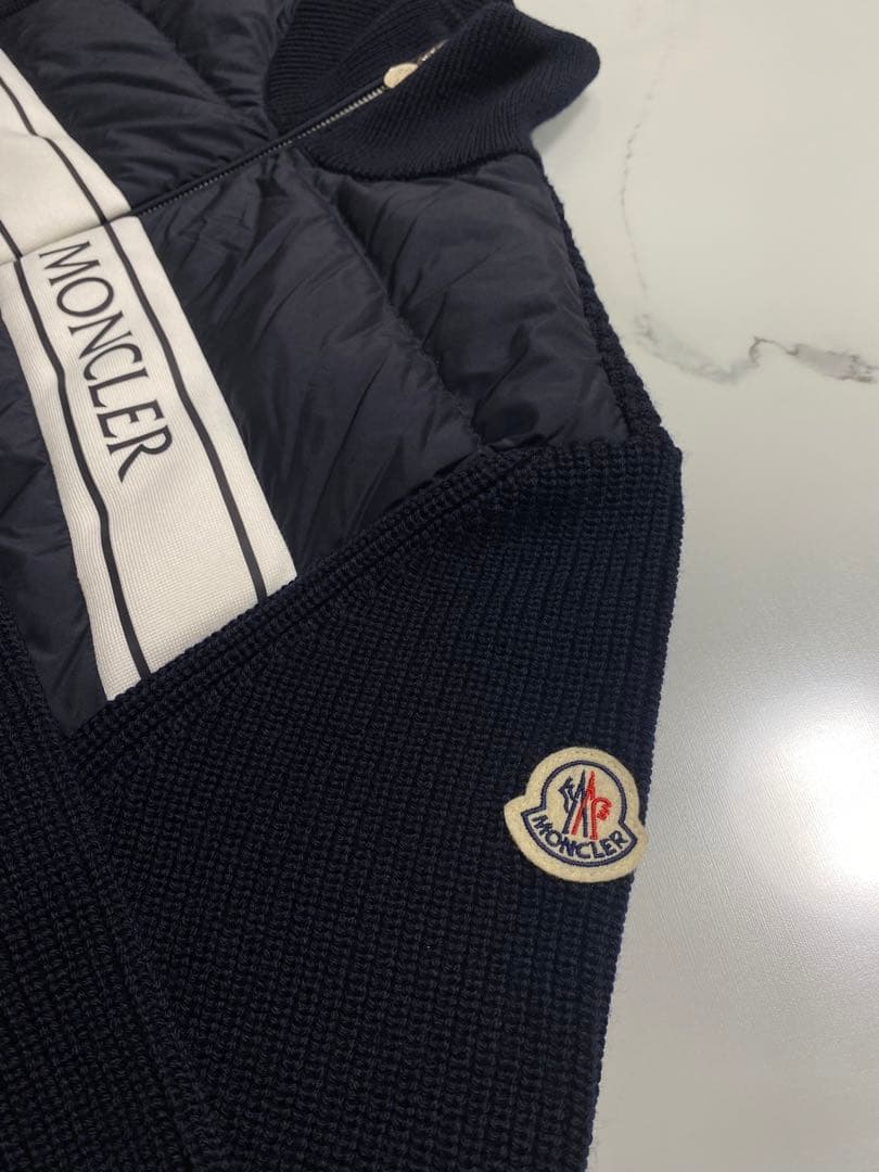 MONCLER メンズ 前面のみダウン入りジップカーディガン　ニット【ネイビー】