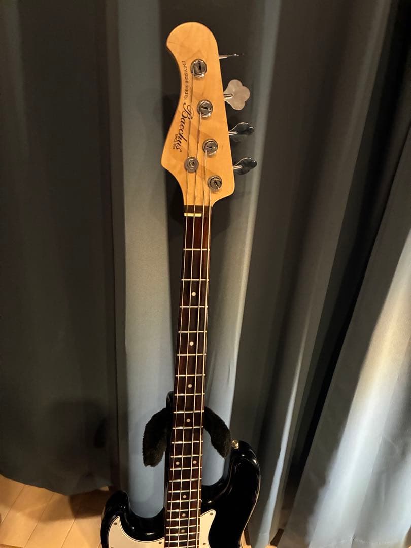 Bacchus Universe Series レフティ　ブラックエレキベース