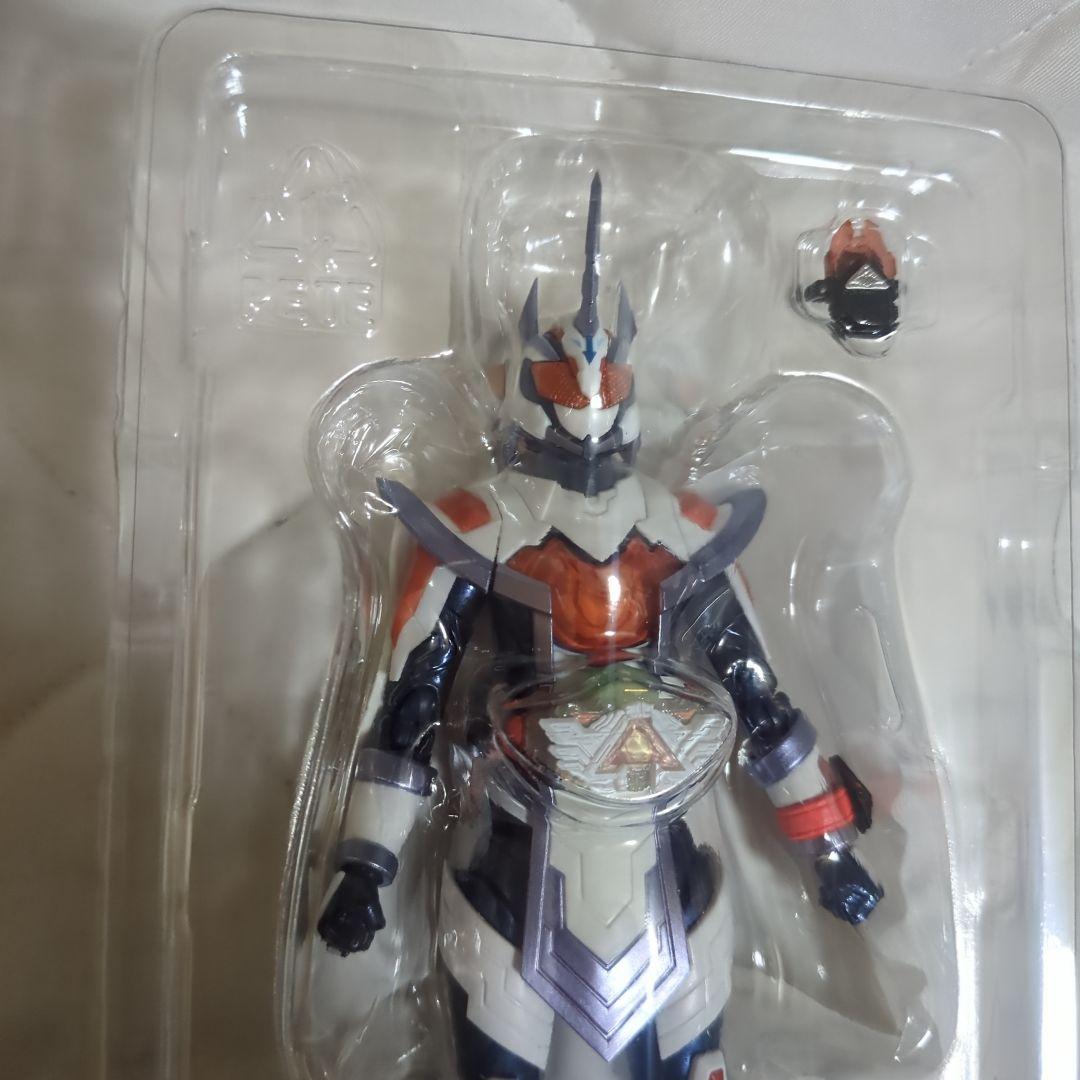 S.H.Figuarts 仮面ライダーマジェード サンユニコーン