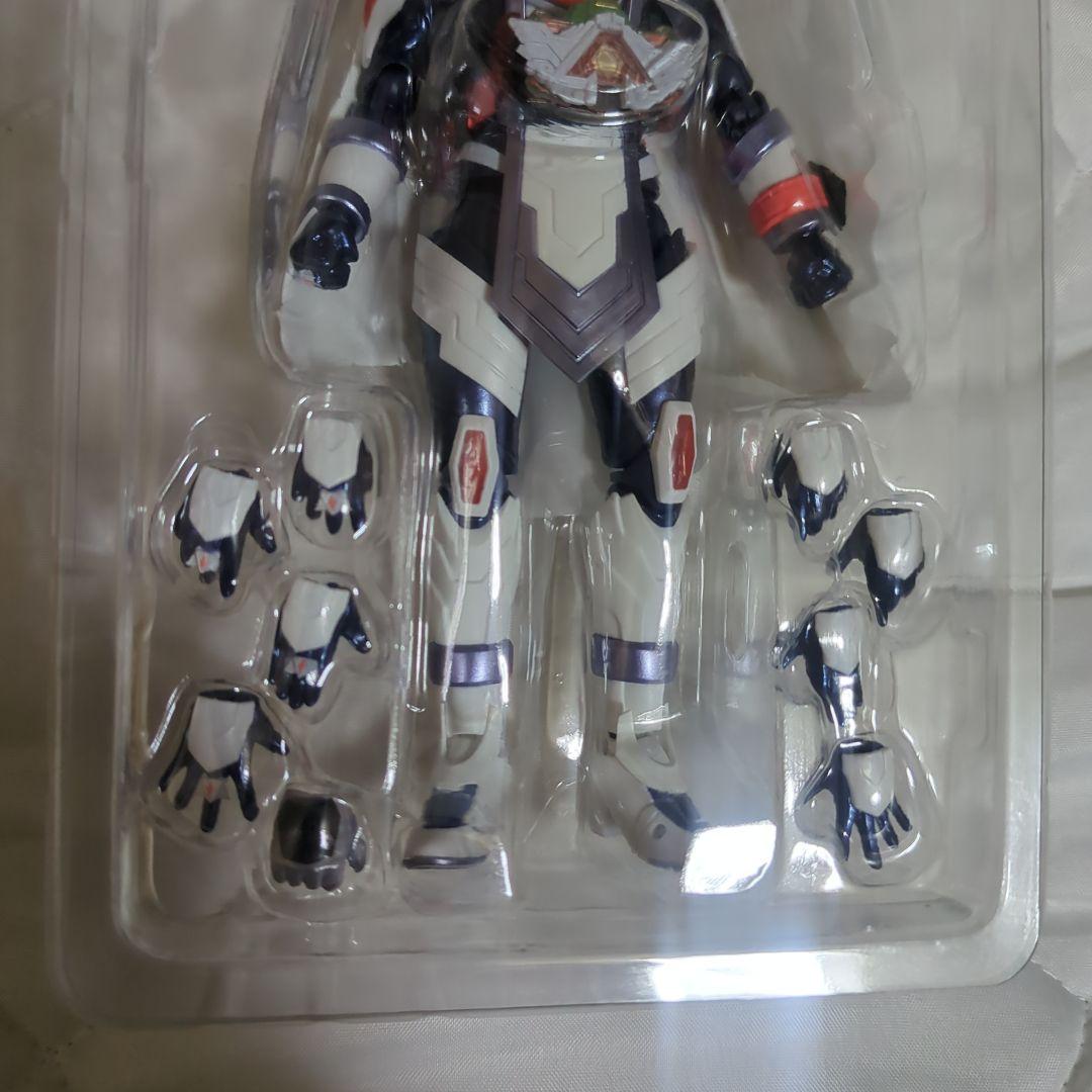 S.H.Figuarts 仮面ライダーマジェード サンユニコーン