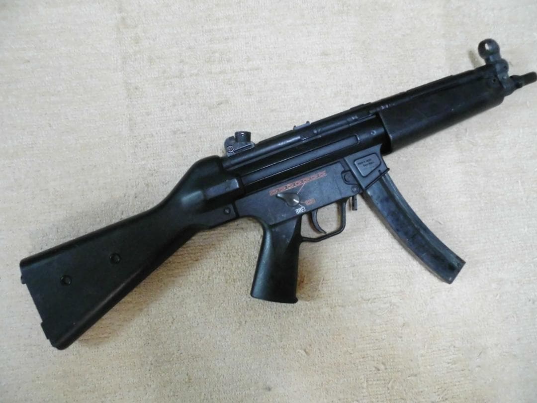東京マルイ　H&K　MP5A4　電動ガンプラスチック製