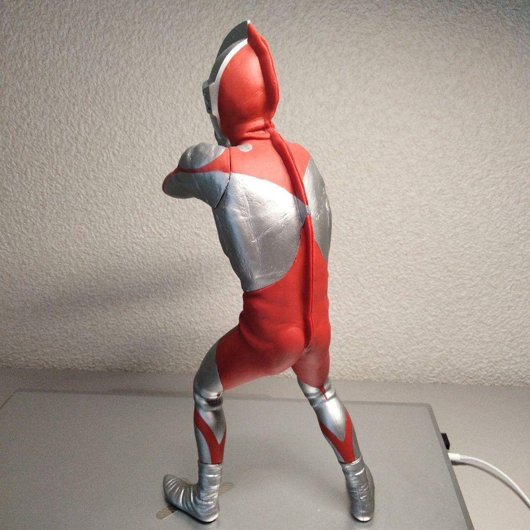 CCPウルトラマン 1/6 Cタイプ スペシウム光線