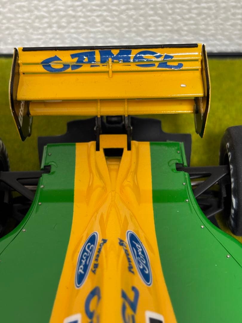 タミヤ 1/20ベネトンB192 Mシューマッハ完成品