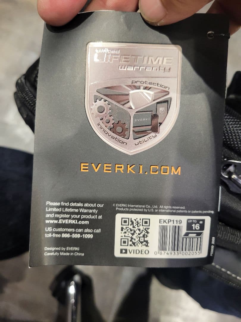 EVERKI TRACKMAN ブラックバックパック