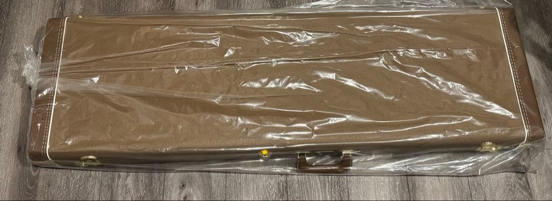 ベース Fender Precision Bass Hardshell Case