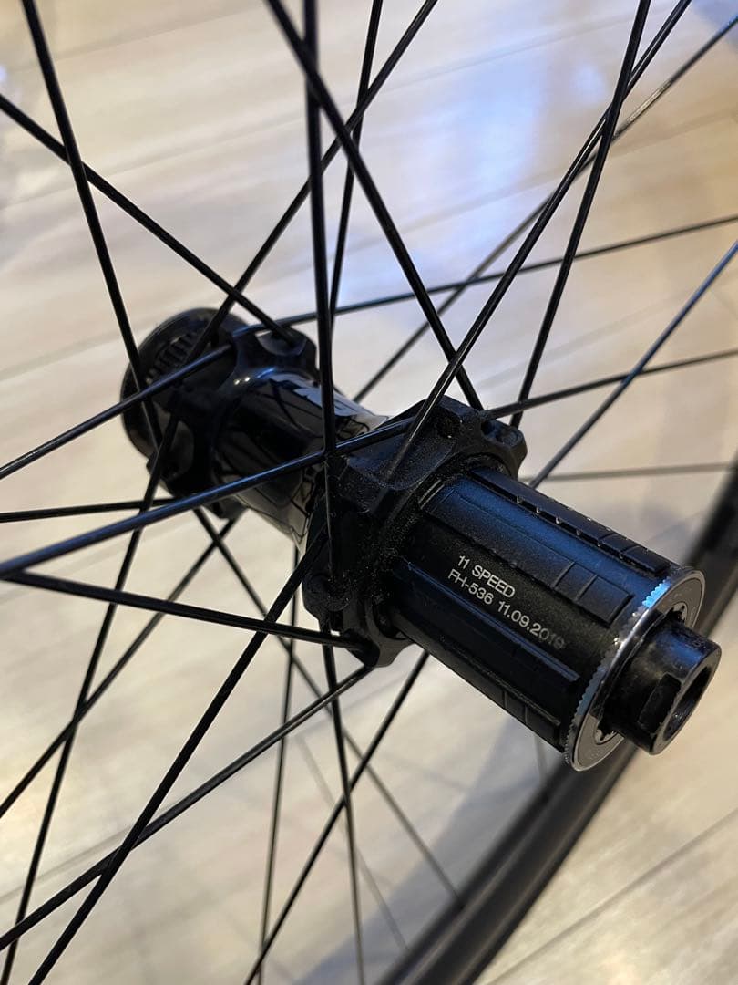 HOLLOWGRAM HG35 DISCカーボン クリンチャー ホイールセット