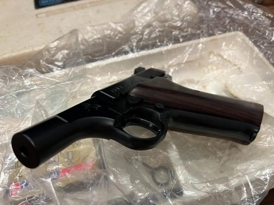 MGC製　COLT ウッズマン 飛葉タイプ 木製グリップ モデルガン